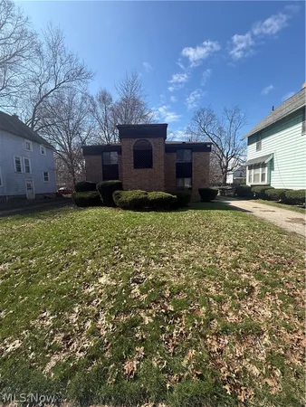 $999 | 662 Sumner Street, Akron, OH 44311