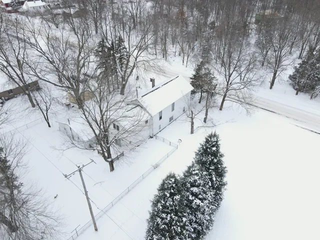 $229,900 | 27877 County Road 375, Paw Paw, MI 49079