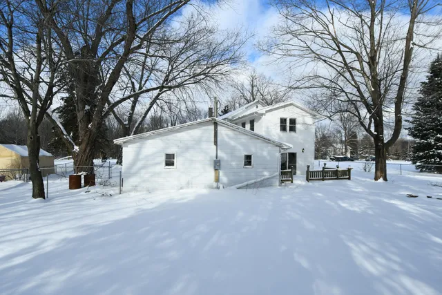 $229,900 | 27877 County Road 375, Paw Paw, MI 49079