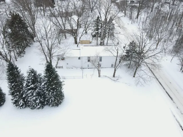 $229,900 | 27877 County Road 375, Paw Paw, MI 49079