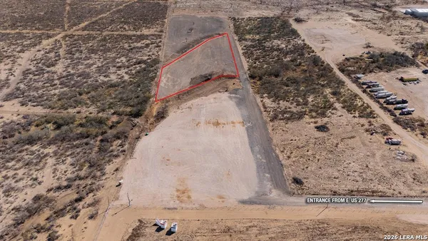 $2,000 | 8037 South E Us Highway, Eagle Pass, TX 78852