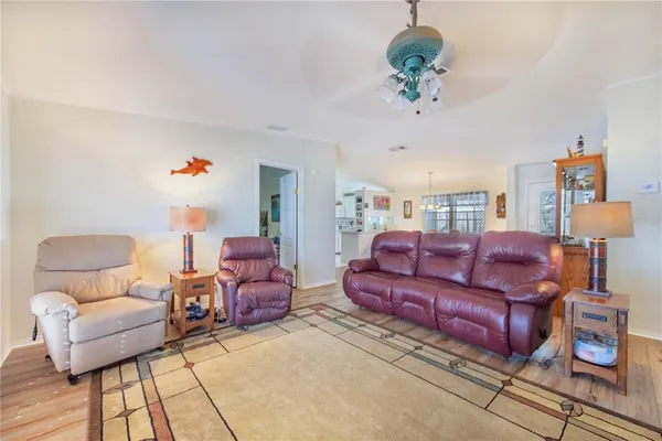 $260,000 | 332 Fairway Boulevard, Frostproof, FL 33843