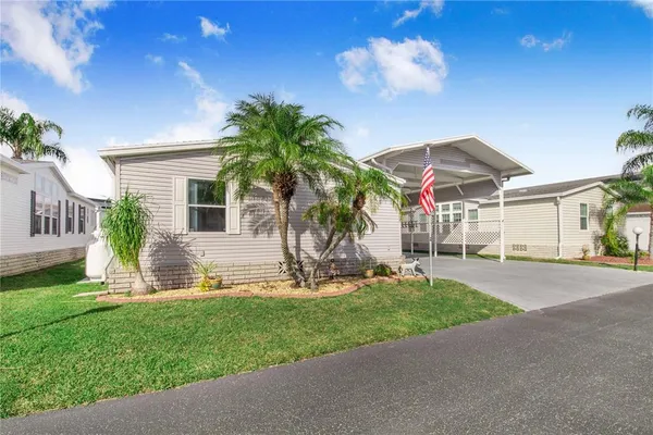 $260,000 | 332 Fairway Boulevard, Frostproof, FL 33843