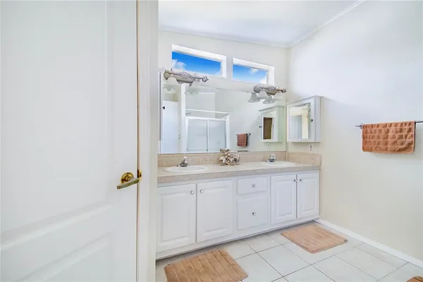 $260,000 | 332 Fairway Boulevard, Frostproof, FL 33843