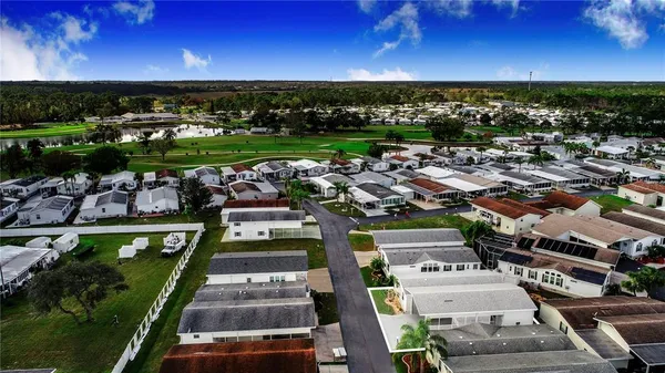 $260,000 | 332 Fairway Boulevard, Frostproof, FL 33843