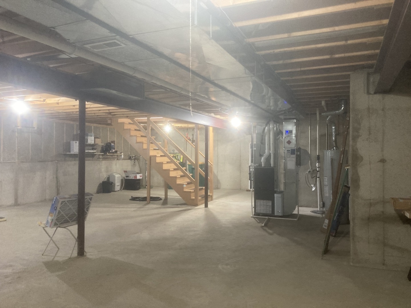 Undisclosed Address Joliet, IL 60435 - Photo 14 of 20 a view of an empty room