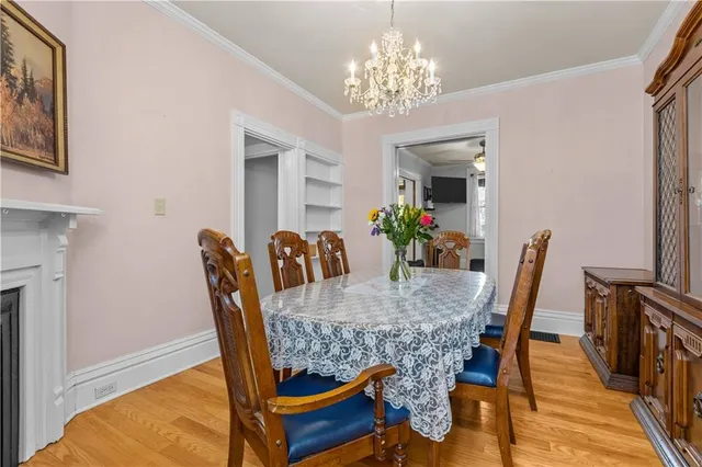 $389,900 | 416 5th Street, Oakmont, PA 15139