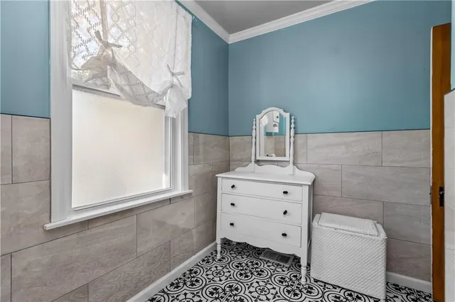 $389,900 | 416 5th Street, Oakmont, PA 15139