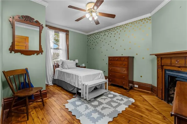 $389,900 | 416 5th Street, Oakmont, PA 15139