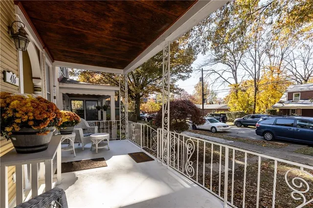 $389,900 | 416 5th Street, Oakmont, PA 15139