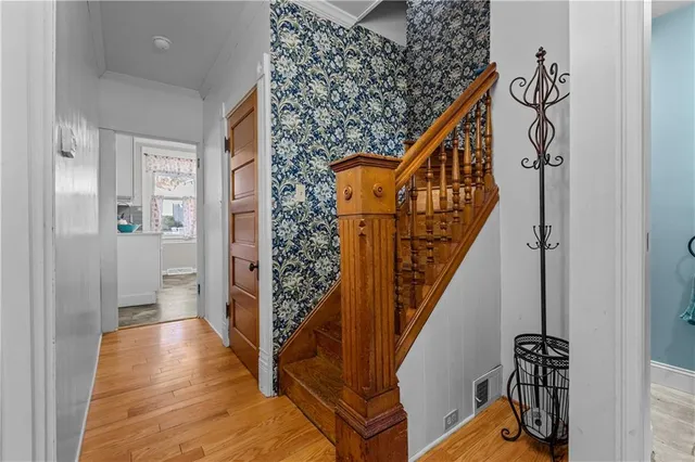 $389,900 | 416 5th Street, Oakmont, PA 15139