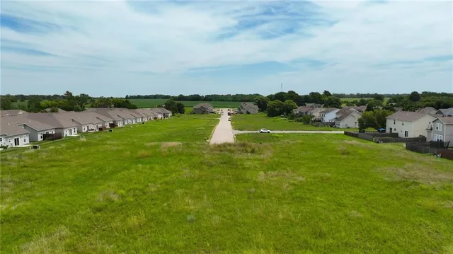 $310,000 | 1301 South 4th Street East, Louisburg, KS 66053