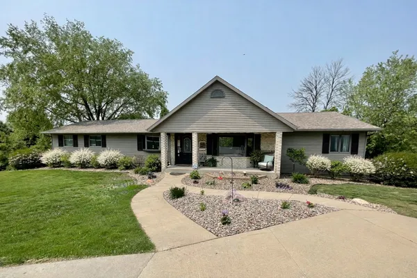 $824,900 | 32337 Juniper Road, Chatfield, MN 55923