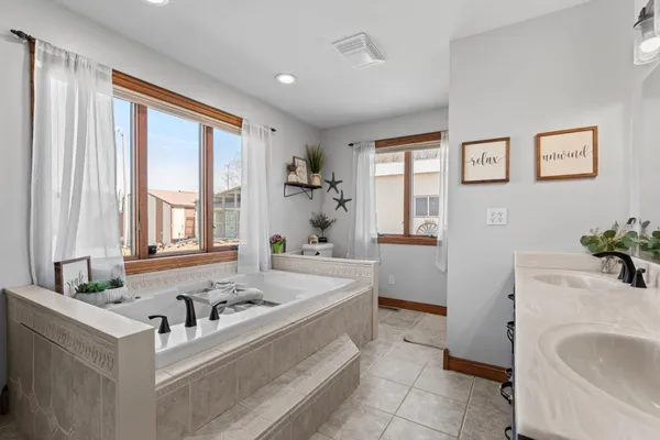 $824,900 | 32337 Juniper Road, Chatfield, MN 55923