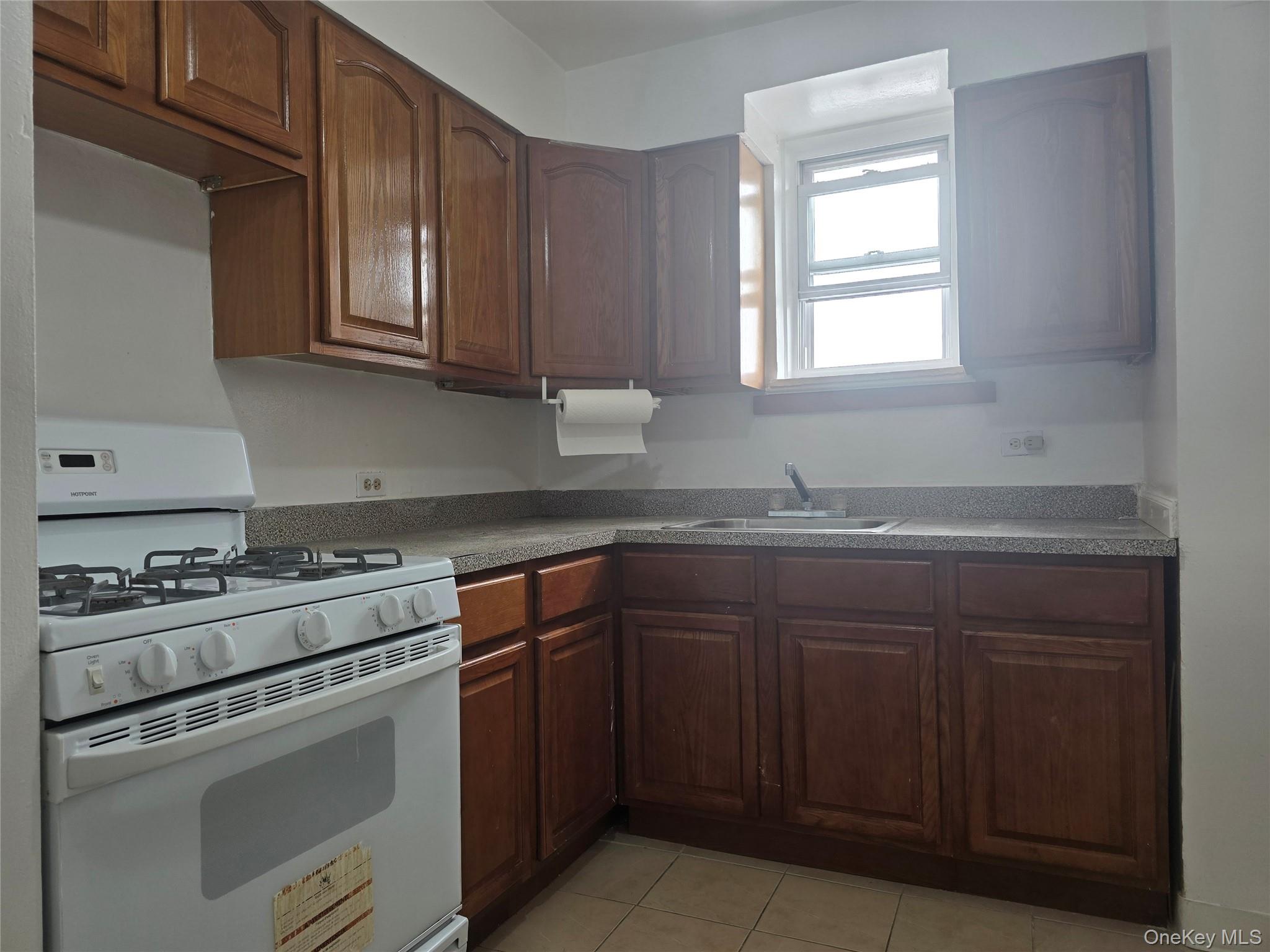 83-36 Beverly Road, Unit 5E Queens, NY 11415 - Photo 10 of 11