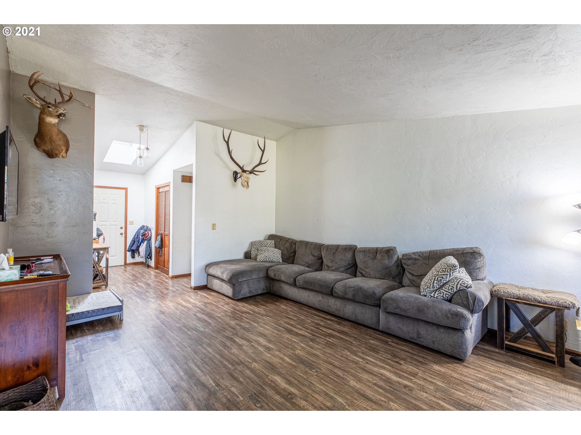 3431 West Myrtle Loop Florence, OR 97439 - Photo 1 of 28 Gallery Image 1