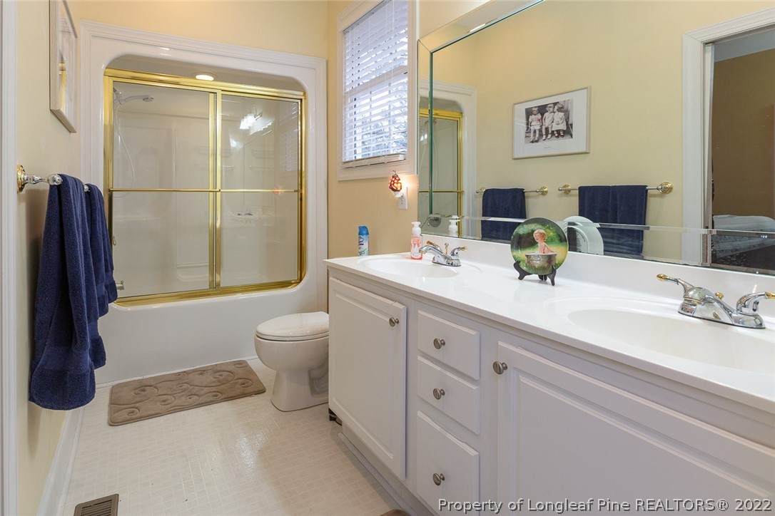16 Wrexham Road Elizabethtown, NC 28337 - Photo 18 of 24 Gallery Image 18
