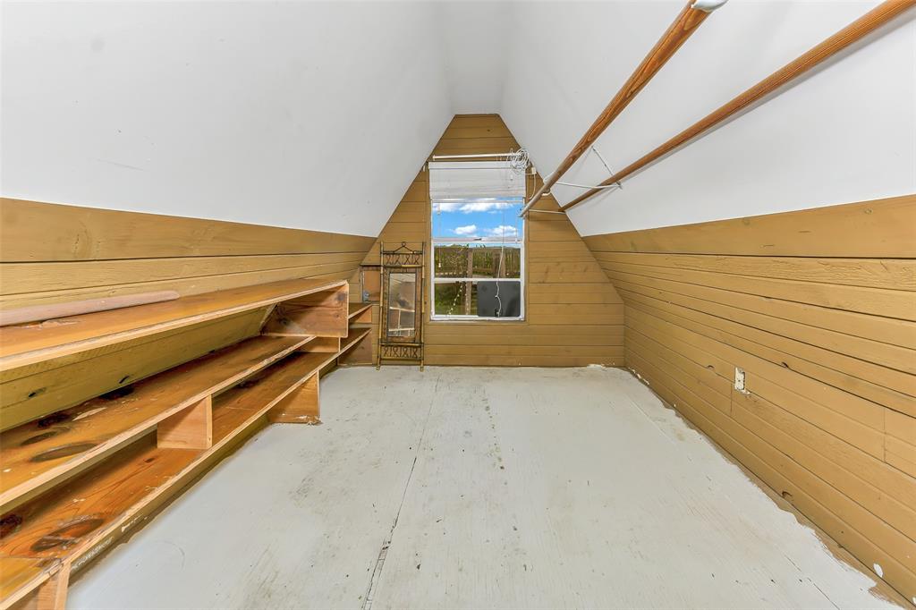 9509 Valley View Trail Rio Vista, TX 76093 - Photo 7 of 29 Upstairs Bedroom