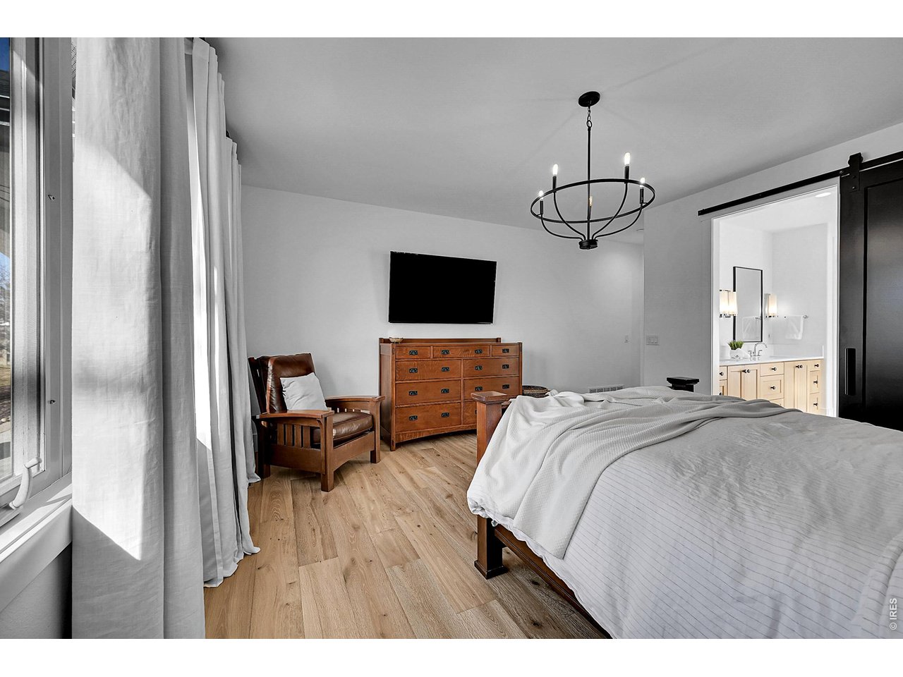 6582 Rookery Road Fort Collins, CO 80528 - Photo 21 of 50 Primary bedroom