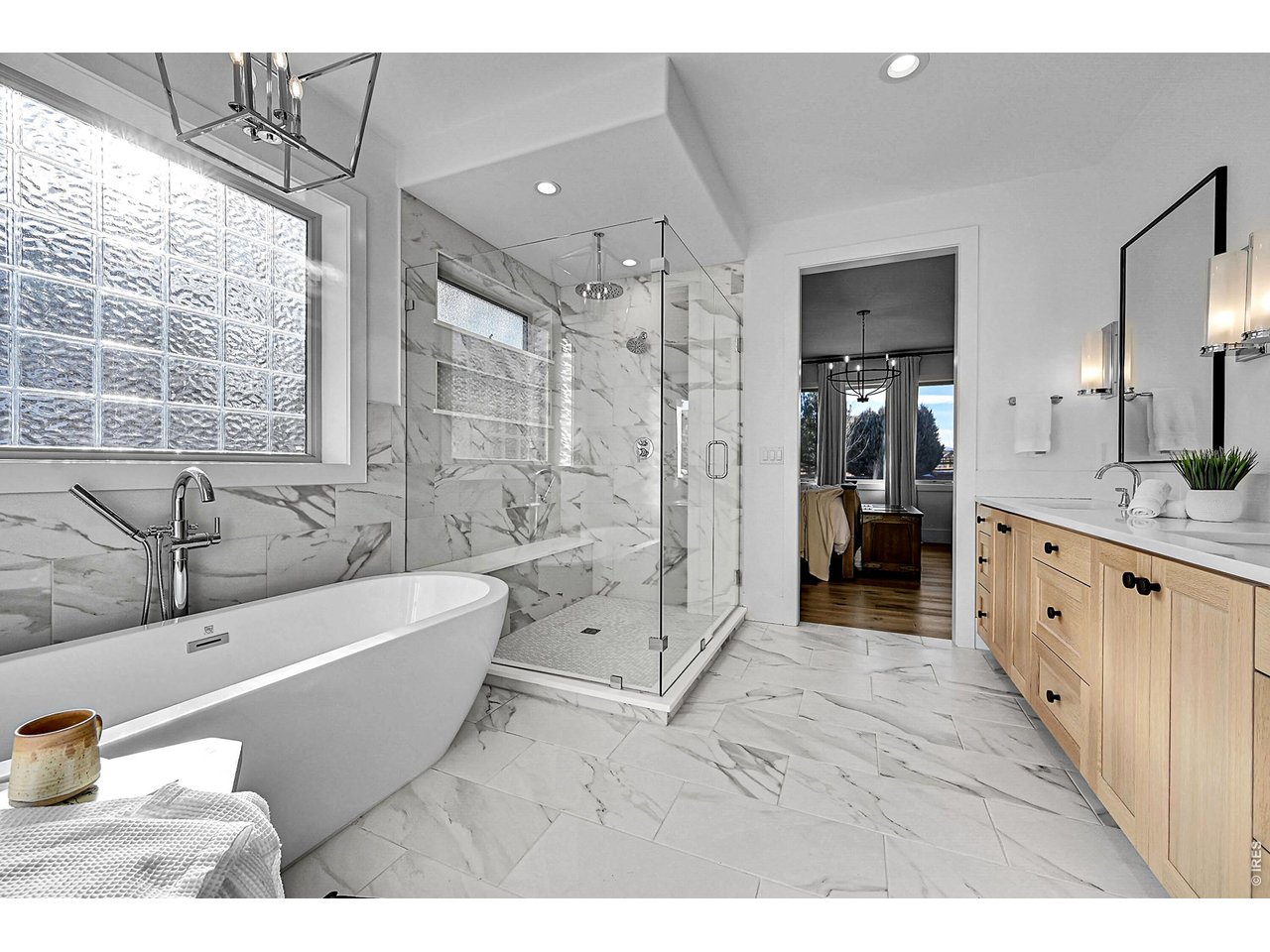 6582 Rookery Road Fort Collins, CO 80528 - Photo 24 of 50 Primary bathroom