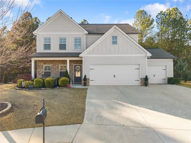 $475,000 | 472 Miracle Court, Hoschton, GA 30548