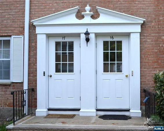 $2,050 | 45 Maltbie Avenue, Unit 16A, Midland Park, NJ 07432