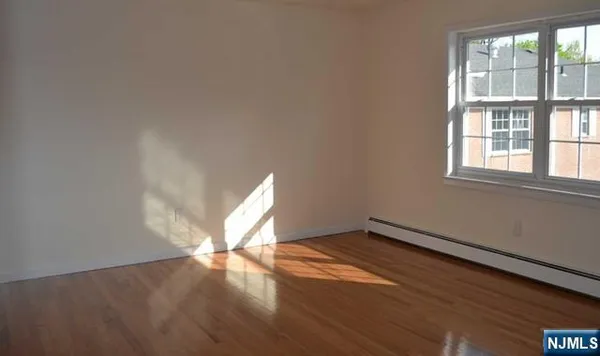 $2,050 | 45 Maltbie Avenue, Unit 16A, Midland Park, NJ 07432