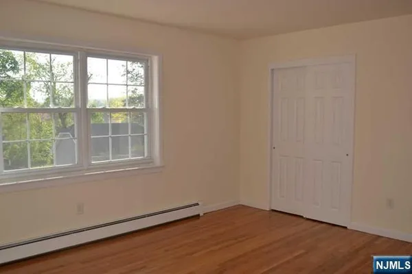 $2,050 | 45 Maltbie Avenue, Unit 16A, Midland Park, NJ 07432