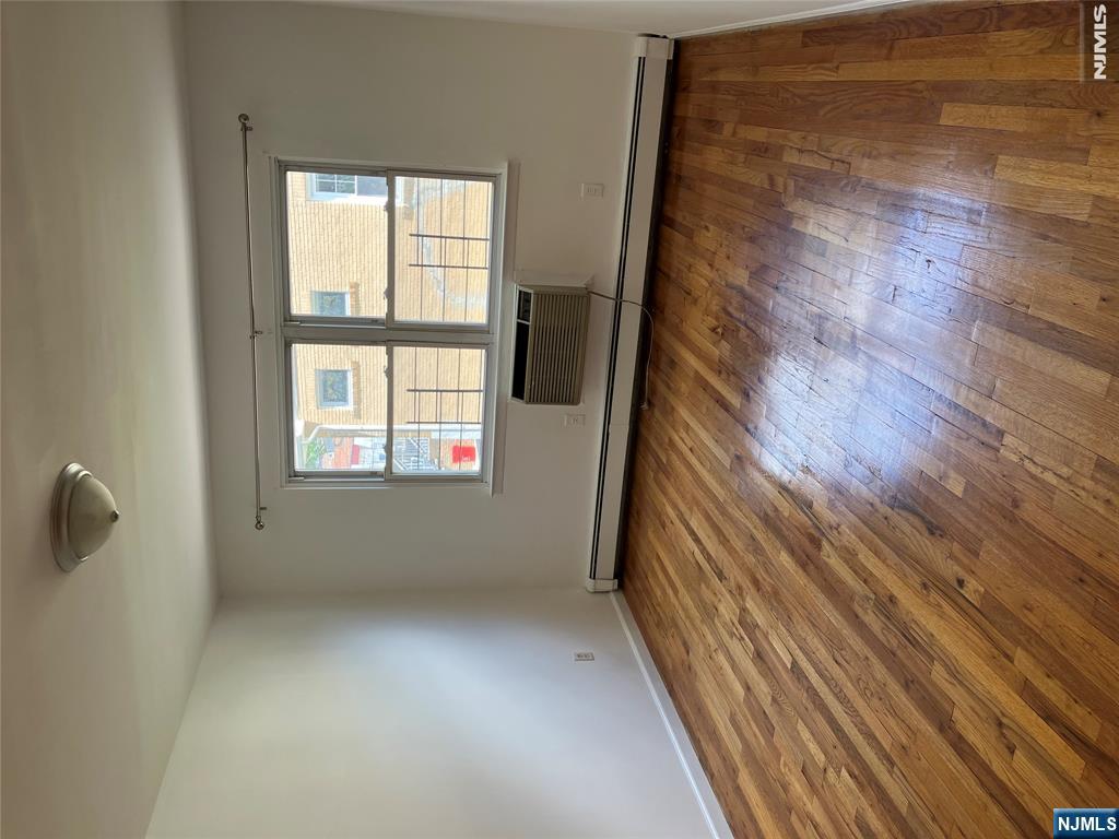 154 Rothwell Avenue, Unit 2B Cliffside Park, NJ 07010 - Photo 4 of 17