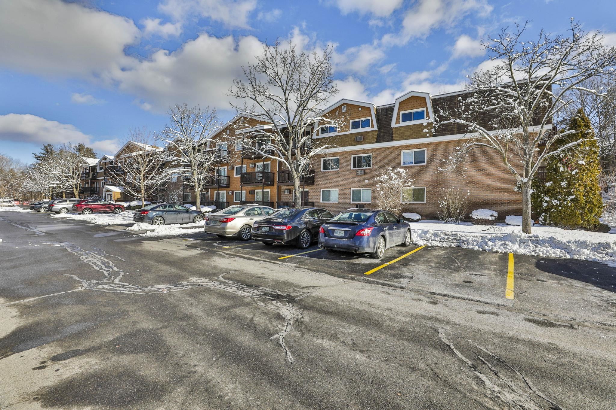 210 Brook Village Road, Unit 26 Nashua, NH 03062 - Photo 2 of 27