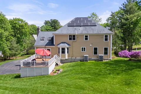 $1,270,000 | 16 Heather Lane, Southborough, MA 01772