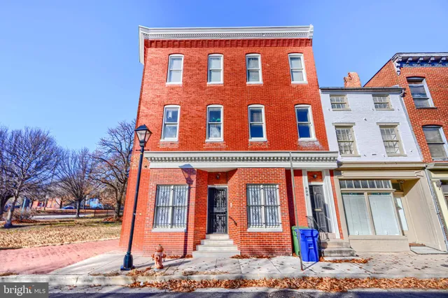 $1,400 | 698 Washington Boulevard, Baltimore, MD 21230