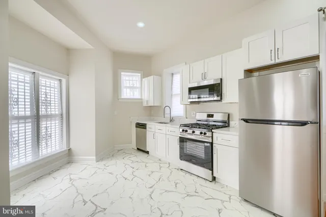 $1,500 | 698 Washington Boulevard, Baltimore, MD 21230