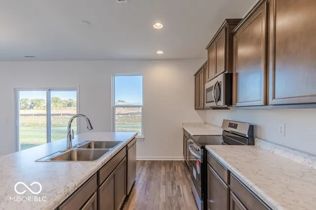 $374,999 | 260 Commodore Drive, Pittsboro, IN 46167