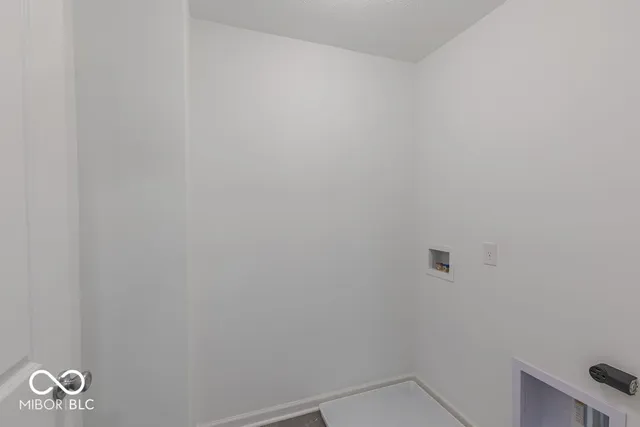 $374,999 | 260 Commodore Drive, Pittsboro, IN 46167