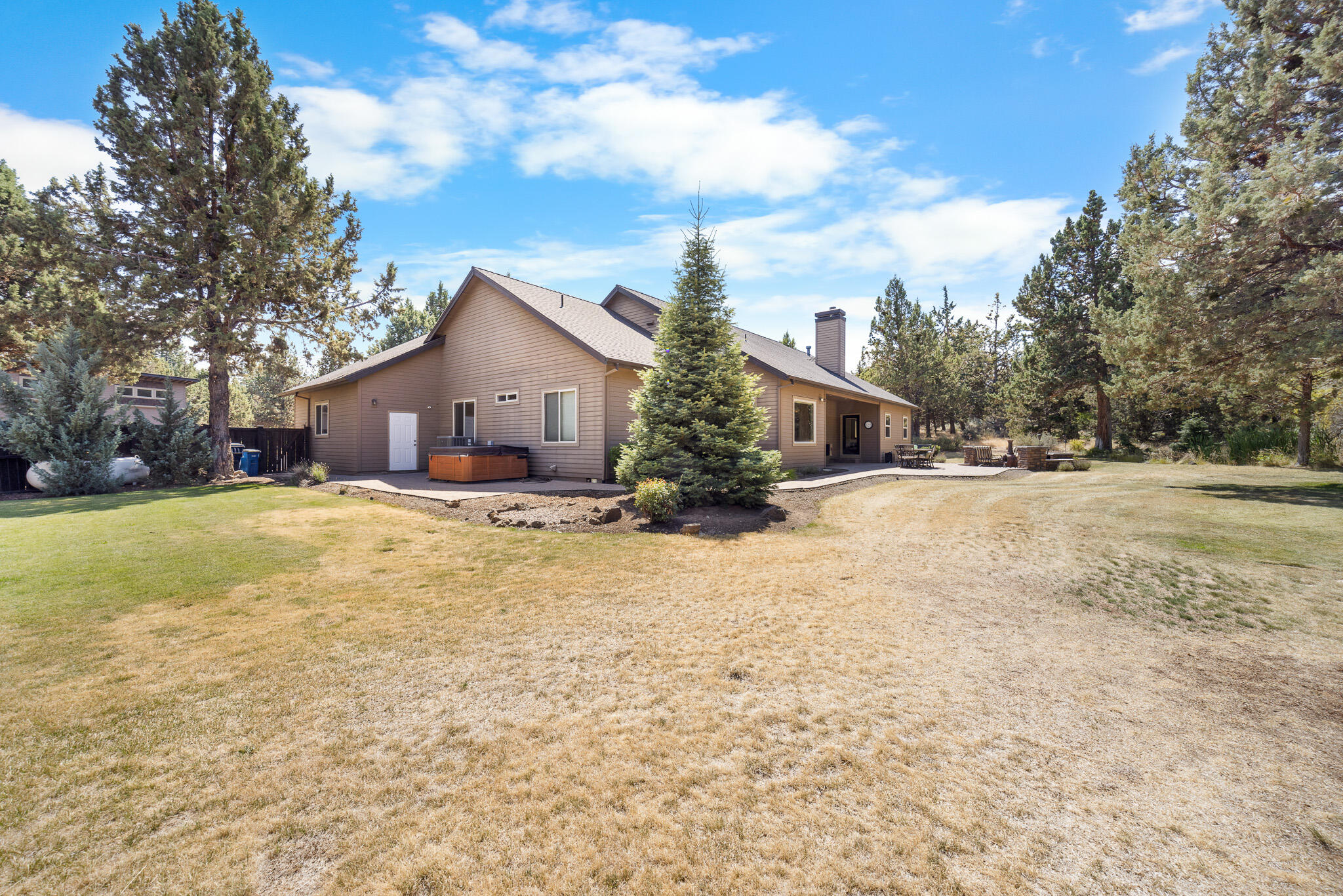 21130 Country Squire Road Bend, OR 97701 - Photo 10 of 52 _52A5508