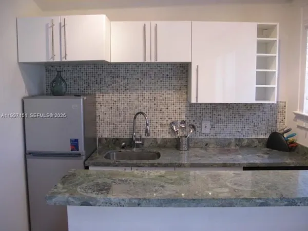 $1,800 | 1611 Michigan Avenue, Unit 13, Miami Beach, FL 33139