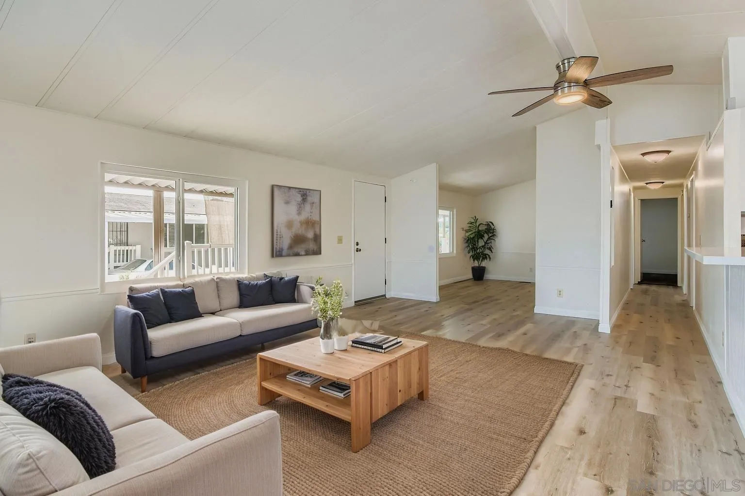 11949 Riverside Drive Lakeside, CA 92040 - Photo 12 of 32 Virtually staged- original photo included