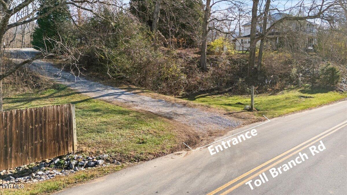 367 Toll Branch Road Johnson City, TN 37601 - Photo 50 of 55 04-DJI_20251128123257_0734_D2