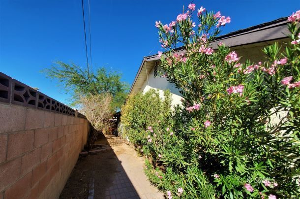 548 South Fairview Street Ridgecrest, CA 93555 - Photo 23 of 35