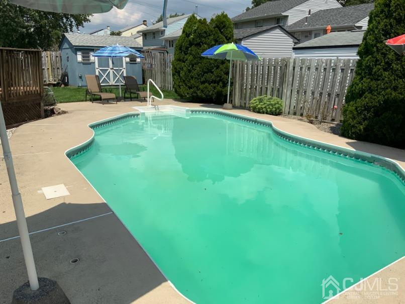 25 Penn Street Fords, NJ 08863 - Photo 6 of 20 a view of a backyard