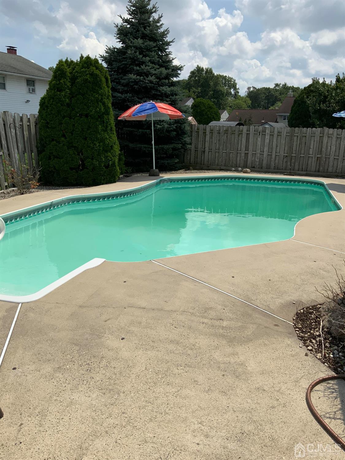 25 Penn Street Fords, NJ 08863 - Photo 7 of 20