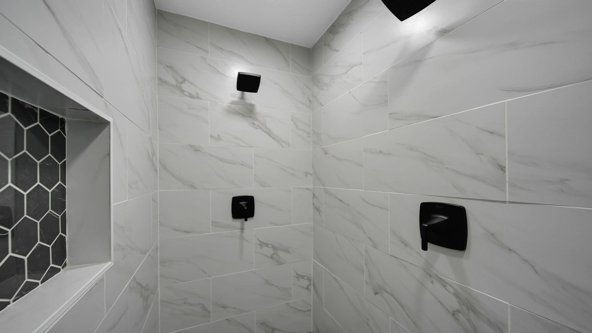 5256 Collingwood Road Memphis, TN 38117 - Photo 25 of 40 Bathroom featuring a marble finish shower