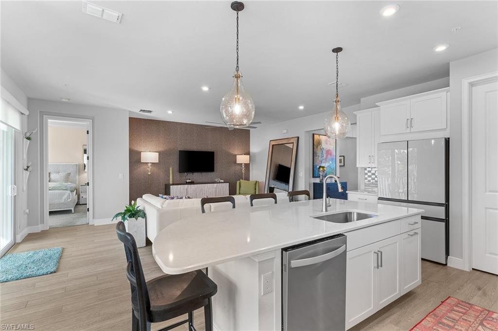 4688 Arboretum Circle, Unit 201 Naples, FL 34112 - Photo 15 of 44