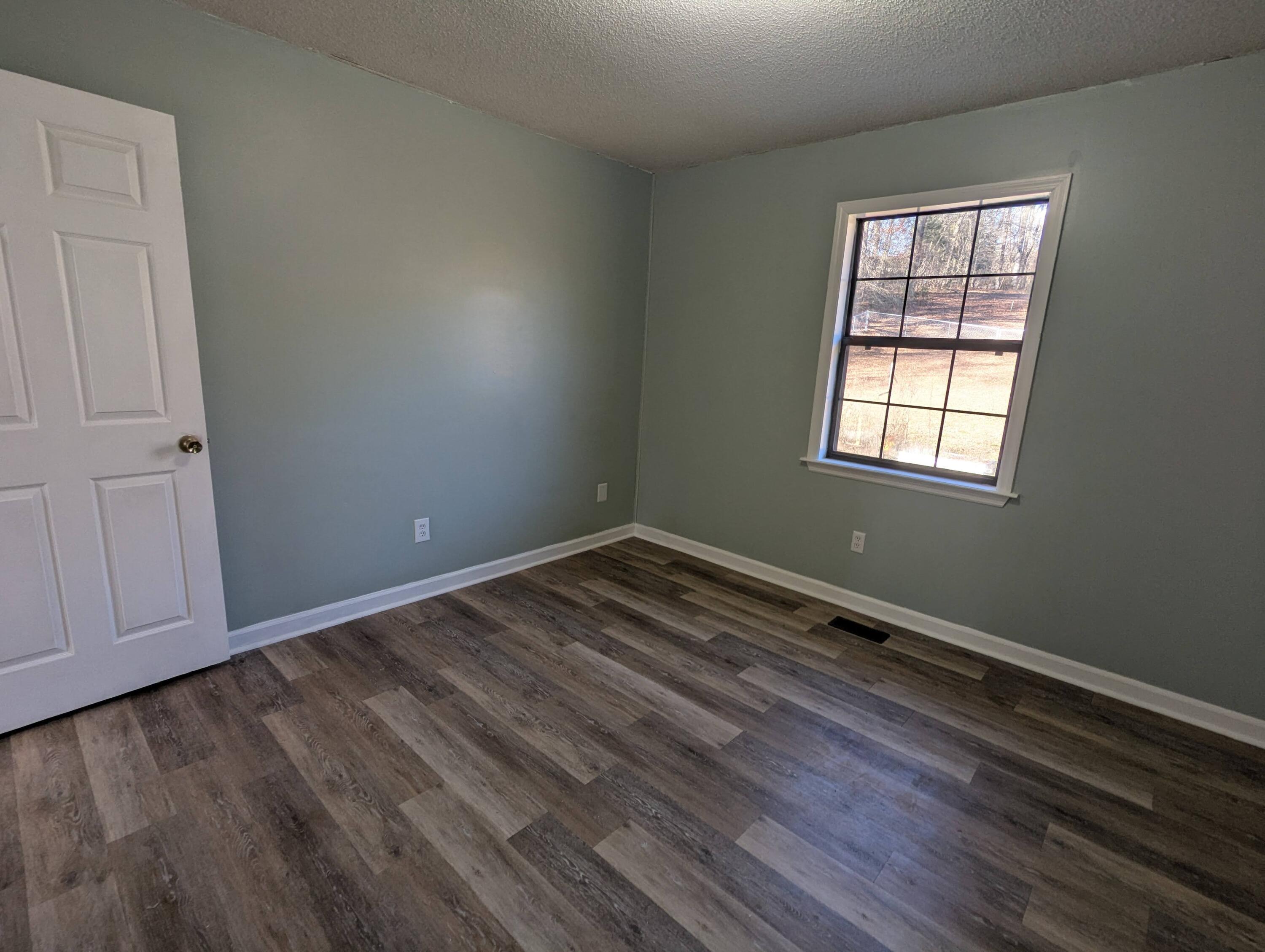 7207 A Moses Road Hixson, TN 37343 - Photo 17 of 31 PXL_20251231_145934442.MP