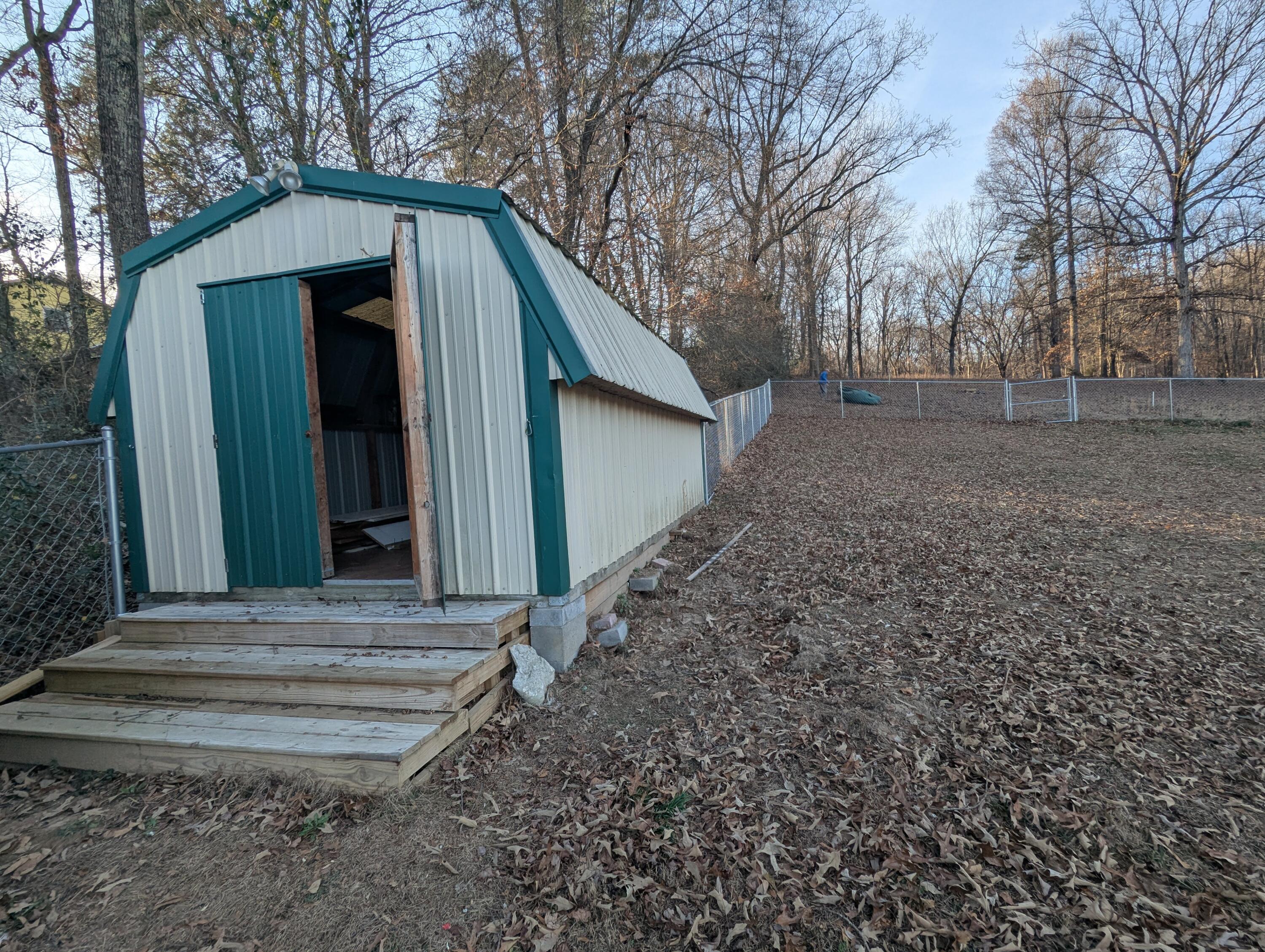 7207 A Moses Road Hixson, TN 37343 - Photo 30 of 31 PXL_20251231_213544732.MP