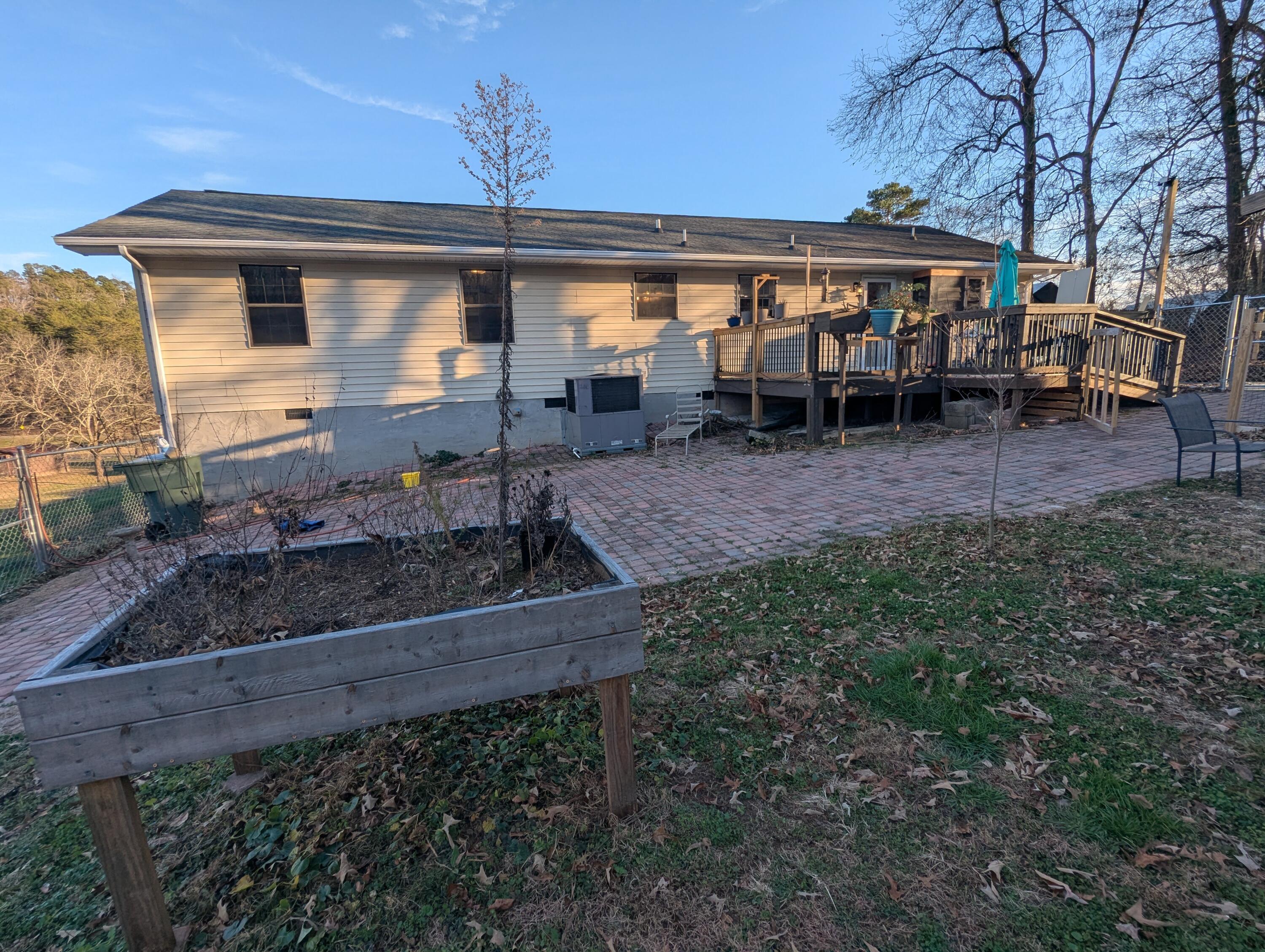 7207 A Moses Road Hixson, TN 37343 - Photo 6 of 31 PXL_20251231_213149647.MP