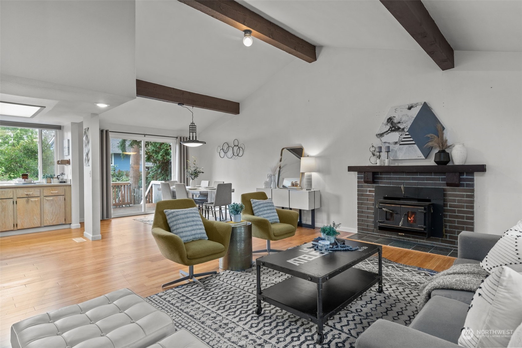 15908 Southeast 175th Street Renton, WA 98058 - Photo 4 of 40 Gallery Image 4