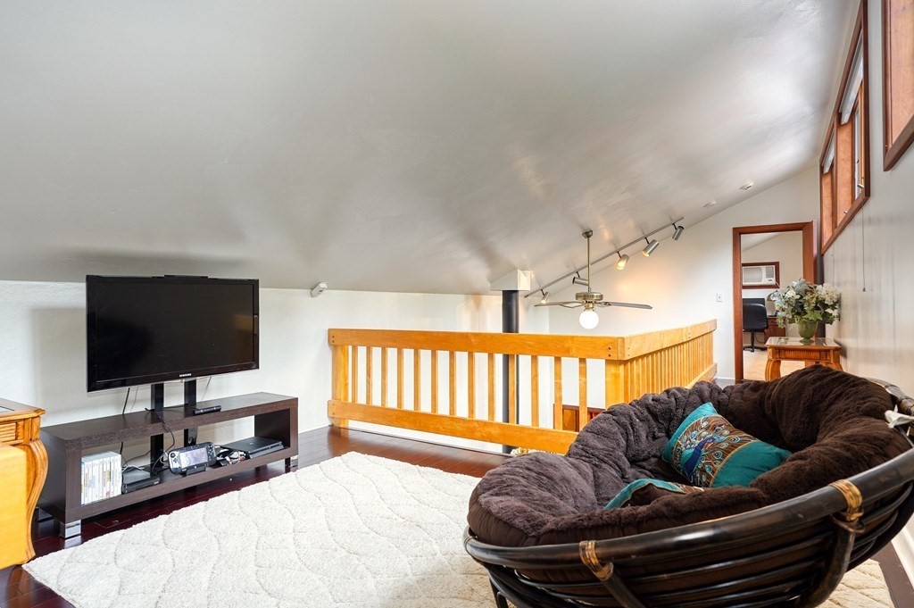 281 Littleton County Road Harvard, MA 01451 - Photo 31 of 42 Gallery Image 31
