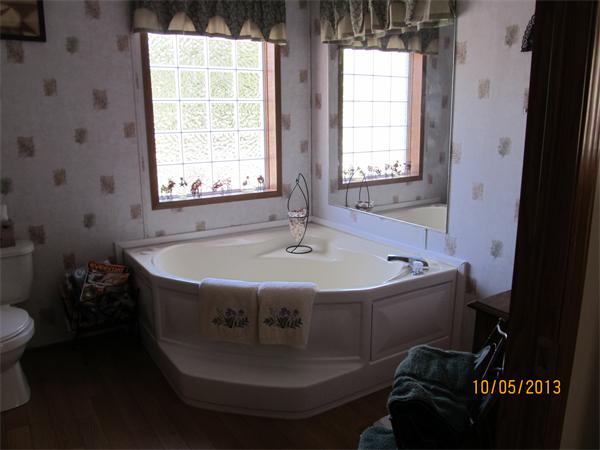 21 Varney Lane Barre, MA 01005 - Photo 10 of 12